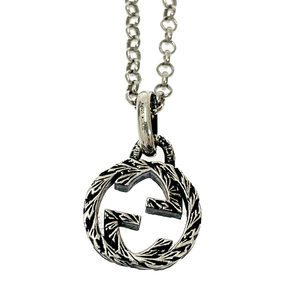 Gucci Silver Interlocking Arabesque Necklace - image 5
